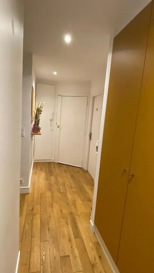 Astonishing Luxury Apartment In The South Of Paris Antony 0*,